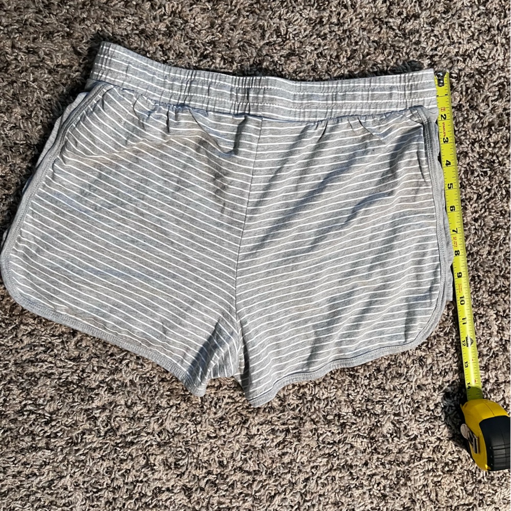 Life Is Good Women's Gray & White Sleepwear Shorts – Size Medium – Ultra Soft - Picture 6 of 7